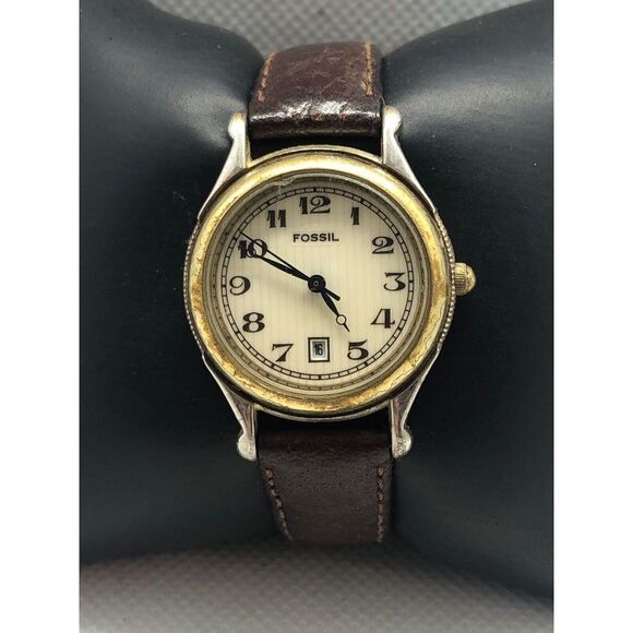 Fossil EC8738 Unisex Brown Leather Analog Beige Dial Quartz Wrist Watch XR70 - Picture 1 of 9